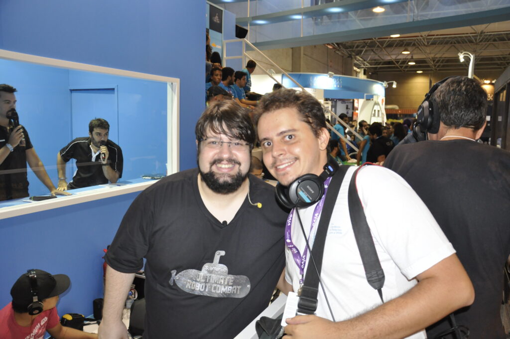 Jovem Nerd e Lucas repórter